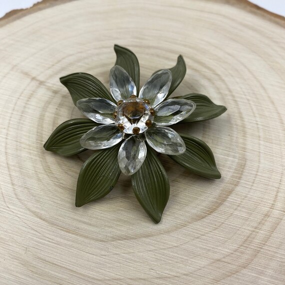 Green Celluloid Plastic Flower Shaped Brooch with… - image 2