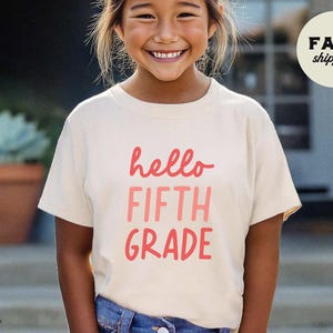Hola quinto grado, camiseta para niños de quinto grado, camiseta de regreso a clases para niñas, camiseta del primer día de quinto grado para niñas, camiseta linda de quinto grado