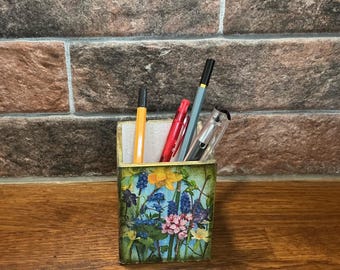 Decoupage Wood Desk Tidy: Country Flowers Pen & Pencil Pot