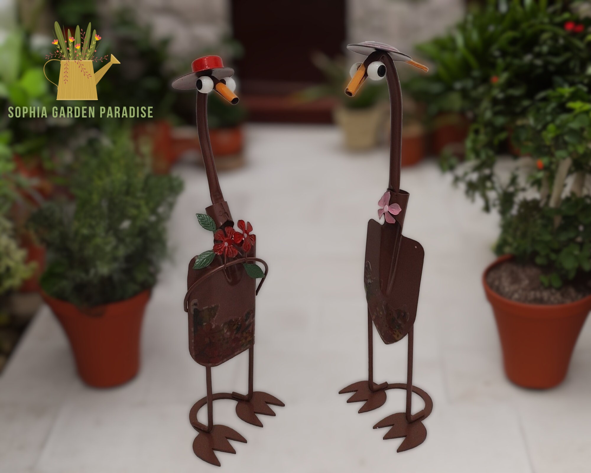 Cute Duck Shovel Spade Garden Statue, Outdoor Yard Decor, Resin Art