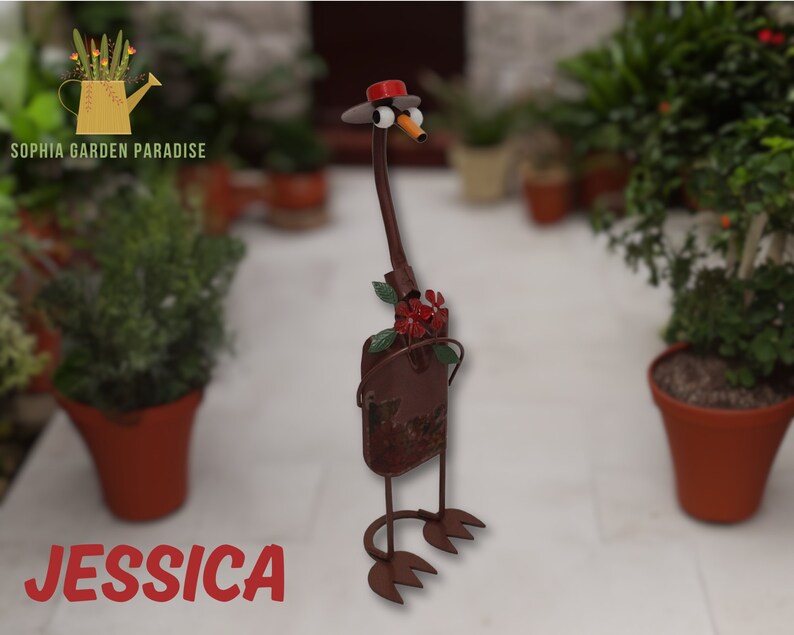 Cute Duck Shovel Spade Garden Statue, Outdoor Yard Decor, Resin Art