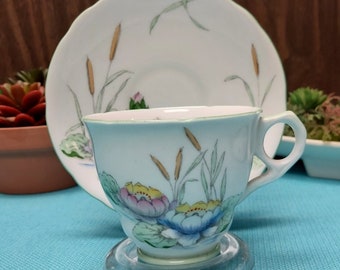 Royal Stafford des années 1950, nénuphar, porcelaine tendre, tasse à thé et soucoupe