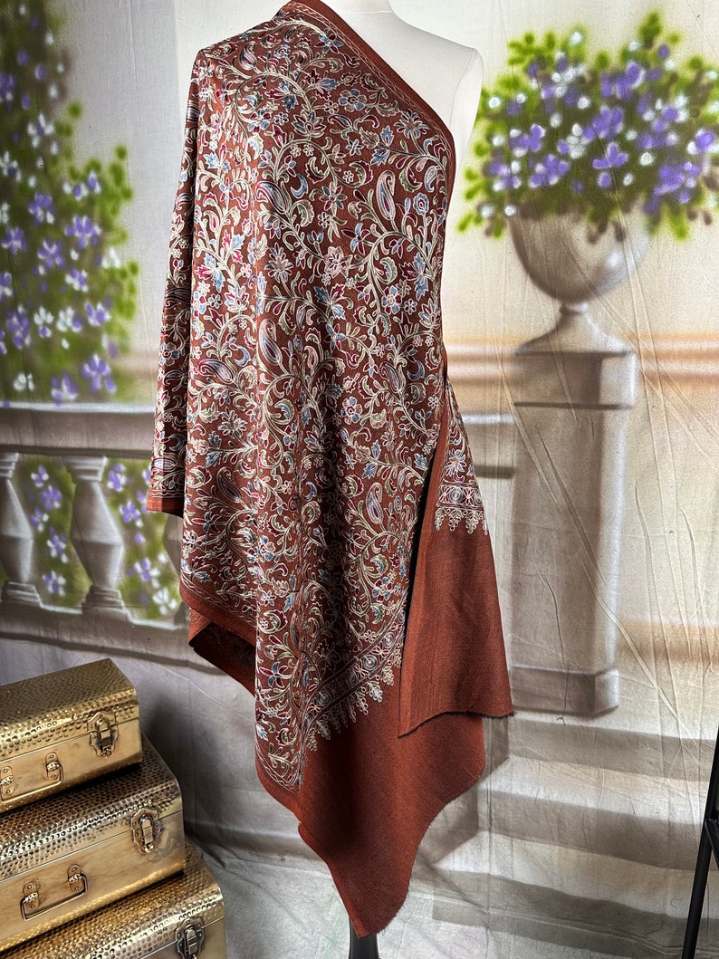 Nargis Pink Kashmiri Crewel Hand Embroidered  Cotton V-Neck Top main image 0