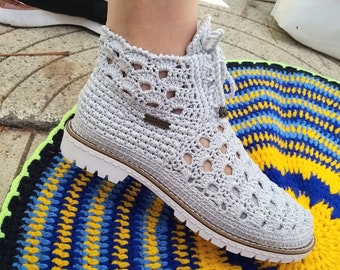 Zapatos de crochet hechos a mano para mujer, regalo de mujer de crochet, zapatillas de crochet, botas de moda de crochet para mujer, zapatos de punto, zapatillas