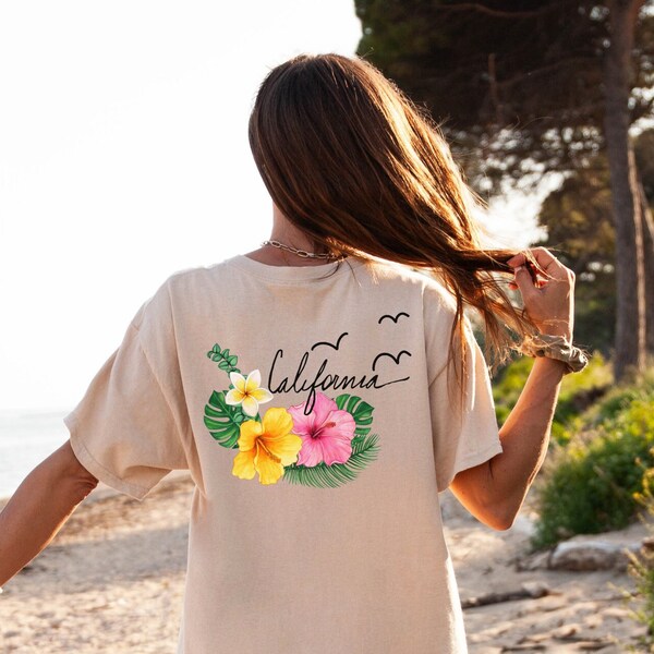 Superbloom California Hibiscus Wildflowers Retro Flowers California Retro Vintage Vacation Summer Beach Sunset Tee Oversized Coconut Girl