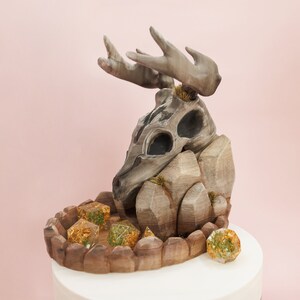 Hand Painted Deer Skull Dice Tower: 3D Printed RPG Gift