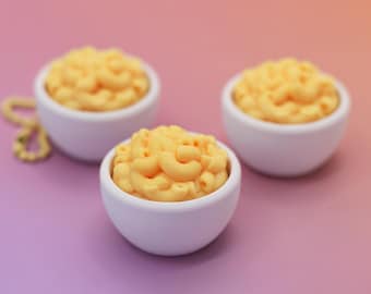 Llavero antiestrés con forma de macarrones con queso / Juguete antiestrés con clic impreso en 3D con interruptor de teclado en su interior / Tecla con forma de comida / Regalo para amantes de los macarrones