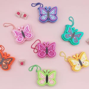 Butterfly Shaped Fidget Clicker Keychain, Super Clicky 3D Printed Fidgets with Keyboard Switches, Cute Party Favors, Keycap Button Fidgets