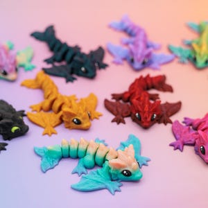 3D Printed Tiny Wyvern Baby Dragon Fidgets, Cute Baby Wyvern Dragons, Unique Dragon Party Favors, Small Wyvern Figurine, Cute Fidget Gifts