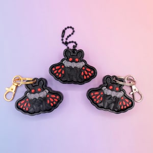 Mothman Fidget Clicker Keychain, 3D Printed Cryptid Keychain, Cute Cryptid Clicky Fidget Gift, Stocking Stuffer, or Party Favor