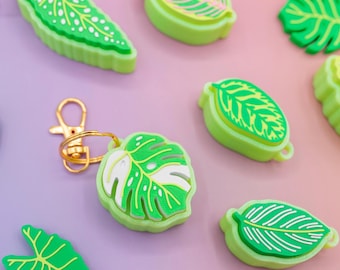 Houseplant Fidget Clicker Keychain | 3D Printed Monstera, Alocasia, Begonia, Peacock Plant, Prayer Plant, or Calathea Leaf Fidget Keychain