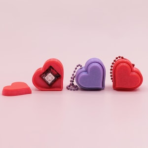 3D Printed Heart Shaped Fidget Clicker Keychain, Cute Clicky Fidgets with Keyboard Switches Inside, Unique Fidgets for Gifts, Fun Bag Charm