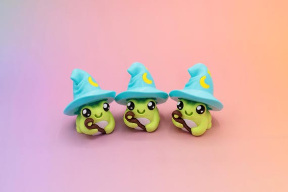 Frog Wizard Fidget Clicker, 3D Printed Mage Frog Clicky Desk Fidget, Cute Magical Frog Gift, Frog Fidget Clicker