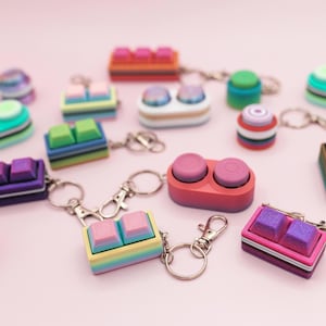 3D Printed Keycap Fidget Clickers, Super Clicky Fidget Keychains with Keyboard Switches, Fun Unique Typing Fidgets, Cute Fidgets for Gifts