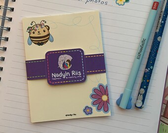 Bee Notepad Cute Bumblebee Pad Cute Stationery Illustrated Bee Notepad Nadlyn Riis Sweet Queen Bea Notepad Stationery