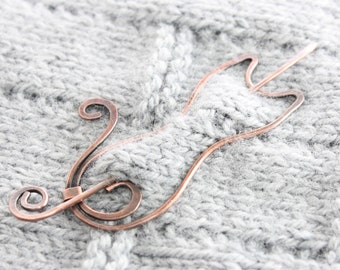 Cat shawl pin, Pet lover shawl pin, Animal shawl pin, Copper pin, Cardigan clasp, Knitting accessory, Copper brooch, Fibula