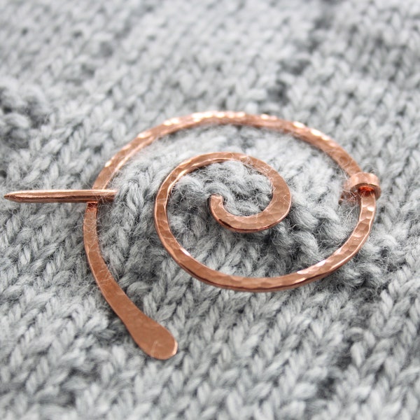 Penannular clock shawl pin, Spiral shawl pin, Cardigan clasp, Viking pin, Knitting accessory, Circle pin, Minimalist shawl pin, Fibula