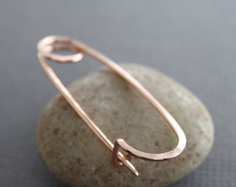 Minimalist safety shawl pin, Rounded shawl pin, Copper shawl pin, Simple cardigan clip, Knitting accessory, Primitive pin, Fibula