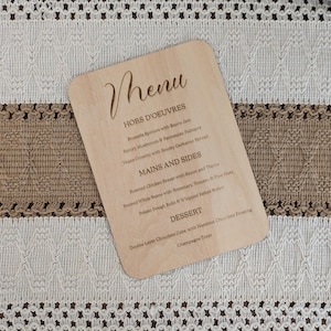 Kundenspezifisches hölzernes Tischmenü, hölzernes Hochzeitsfeier-Tischmenü, Hochzeitstischmenü, Dinner-Party-Tischmenü, Hochzeitstischdekor