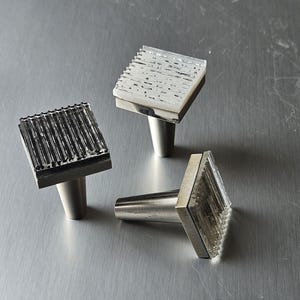 Riffs Collection REX Knob – 1” Square Hand-Forged Art Glass Cabinet Pull, Modern  Stainless Hardware, Designer Luxury Style, USA Handmade