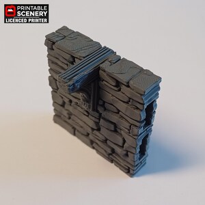Mur de schiste avec corbeau • Pièces A • Série Clorehaven par www.printablescenery.com • Terrain modulaire imprimé en 3D pour votre RPG de table