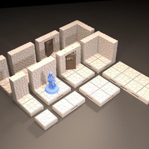 Puede incluir: Un conjunto de piezas modulares de terreno para mazmorras con suelo y paredes de piedra color blanco roto con textura agrietada. El set incluye dos puertas marrones con ventanas enrejadas y una figura en miniatura azul claro sobre una baldosa.