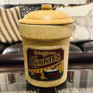 Vintage Treasure Craft “Baker’s Dozen” Cookie Jar – 1980s Ceramic Cookie Canister