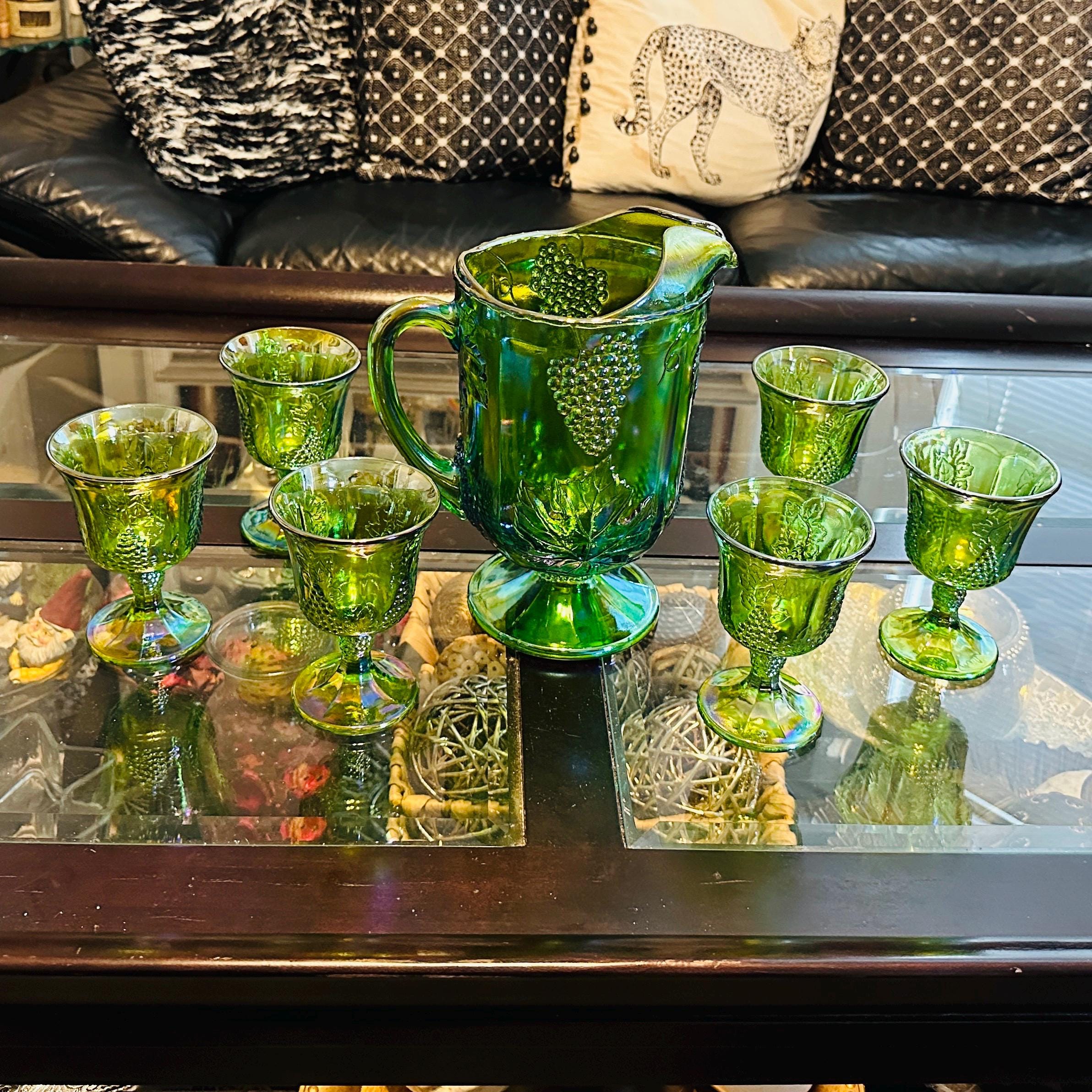 Vintage Indiana Glass Green Carnival Glass Pitcher with 6 Goblets – Harvest Grape Pattern, Iridescent Mid-Century Drinkware Set