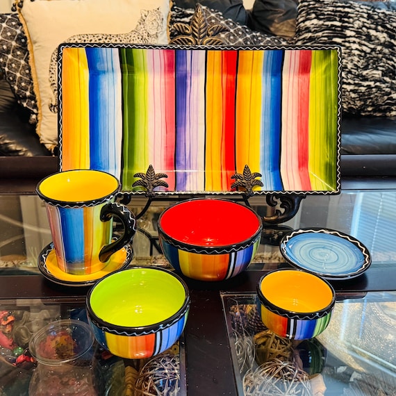 【貴重】PYREX　ベイク皿　クランベリー　2L 3L　セット Certified International Nancy Green Serape Set Platter, Mug, Bowls
