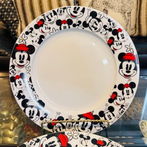 Mickey mouse dinnerware sets