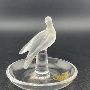 Lalique Crystal Dove Bird Figurine Pin Nut Ring Dish Motif France