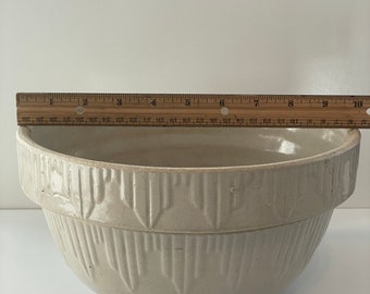 Vintage Picket Fence Stoneware Mixing Bowl perfect for Sourdough!