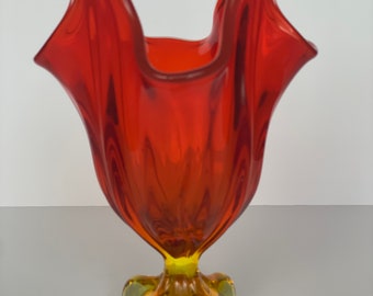Viking Amberina Glass 11,75 ”EPIC Persimmons 4 Finger Swing Vase 4 Toed Base