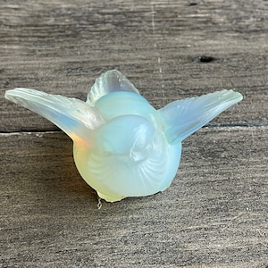 Sabino Art Glass Made in France Opalescent Sparrows Wings Out or Nose Down