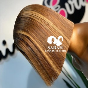 Bruine bobpruik: steil mensenhaar met gouden accenten, 10 inch