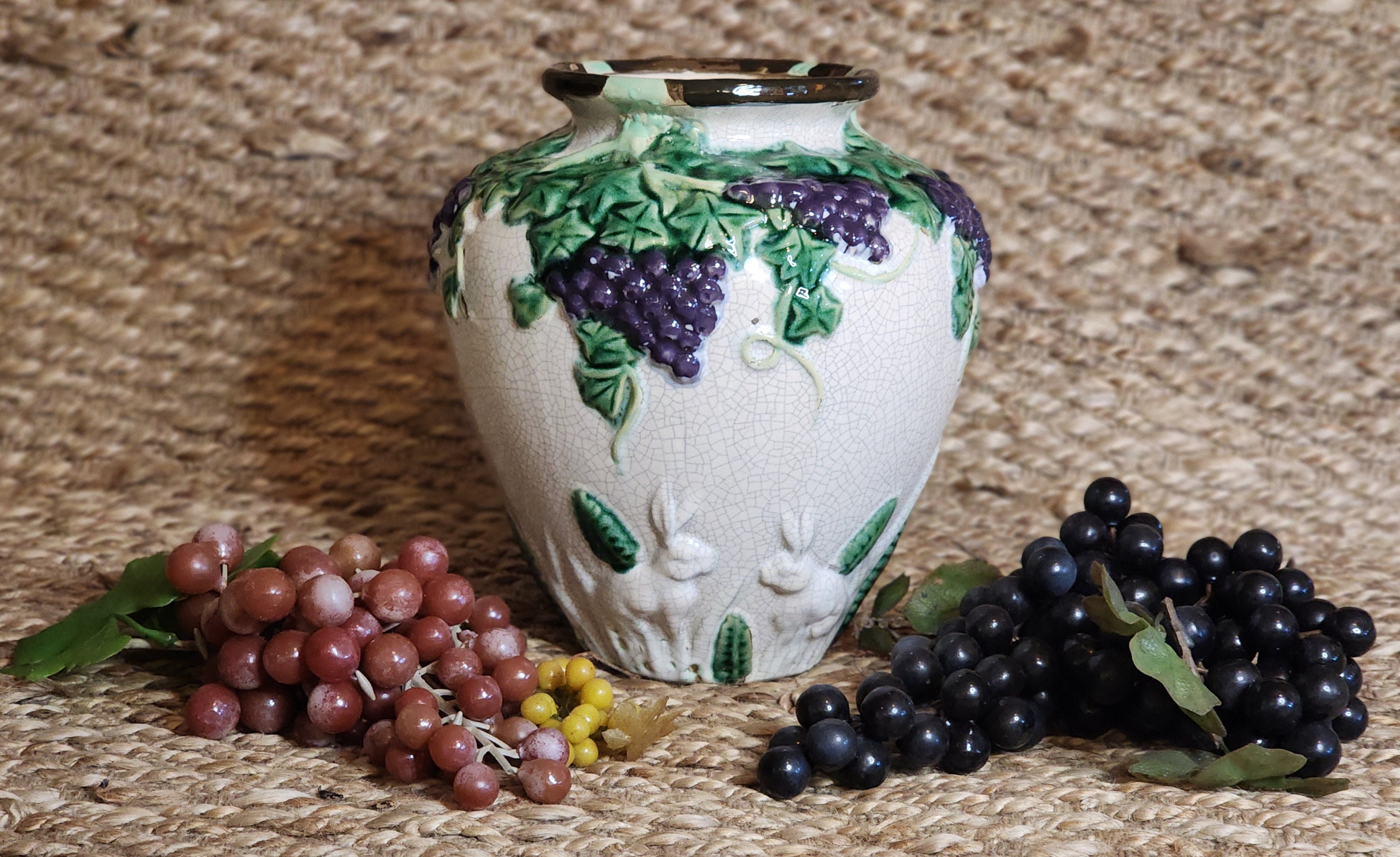 Majolica Pottery Rabbits Grapes Vinyard Umbrella Stand Bunny Vine
