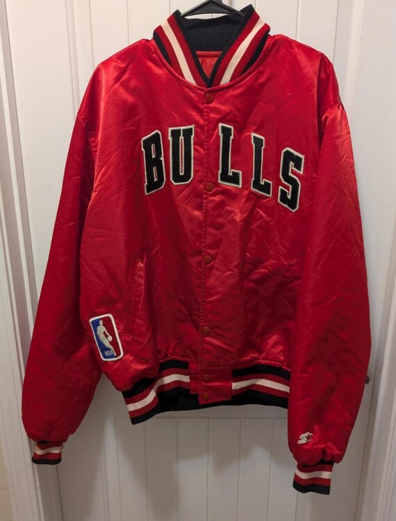 Vintage 80s Starter Chicago Bulls NBA Red Satin Jacket Size XL