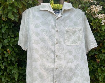 Plant Pattern Button-Up Shirt | Springtime Palm Leaf Print Shirt | Size Medium Button Up Shirt