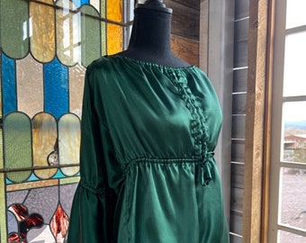 Gorgeous Emerald Green Peasant Top | Vintage Longsleeve Silky Blouse | Romantic Western Flowy Blouse