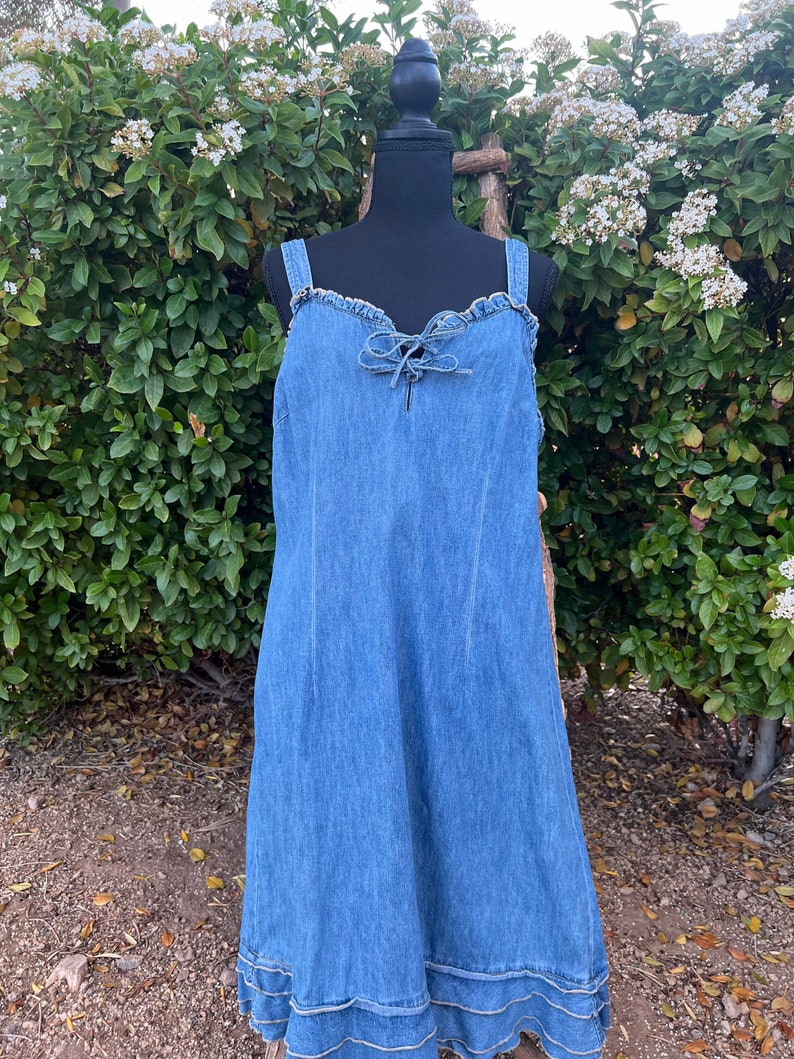 Sleeveless denim dress with ruffles size large