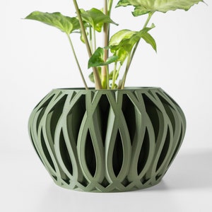 Serik Planter Pot STL File: Modern Home Decor (Digital Download)