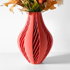 The Yorio Vase STL 3D Print File, Digital Download for 3D Printing, Home Decor Vase for Flowers and Plants