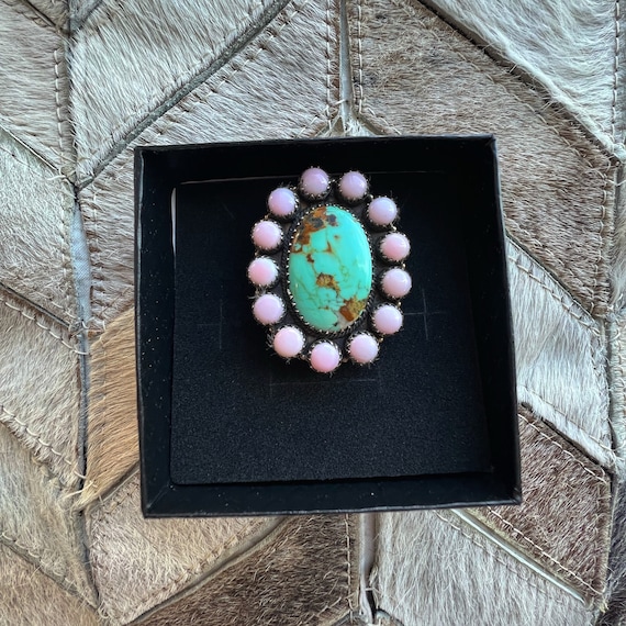 Authentic Turquoise & Queen Conch Cluster Ring - image 2