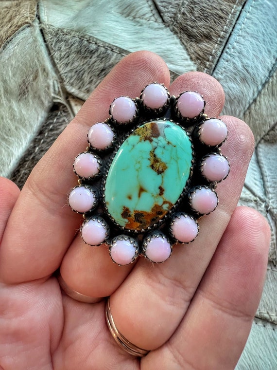 Authentic Turquoise & Queen Conch Cluster Ring - image 1