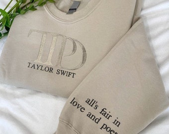 Gemartelde dichters afdeling TTPD geborduurd sweatshirt, TS, geborduurd sweatshirt, geborduurd All's Fair in Love en poëzie sweatshirt
