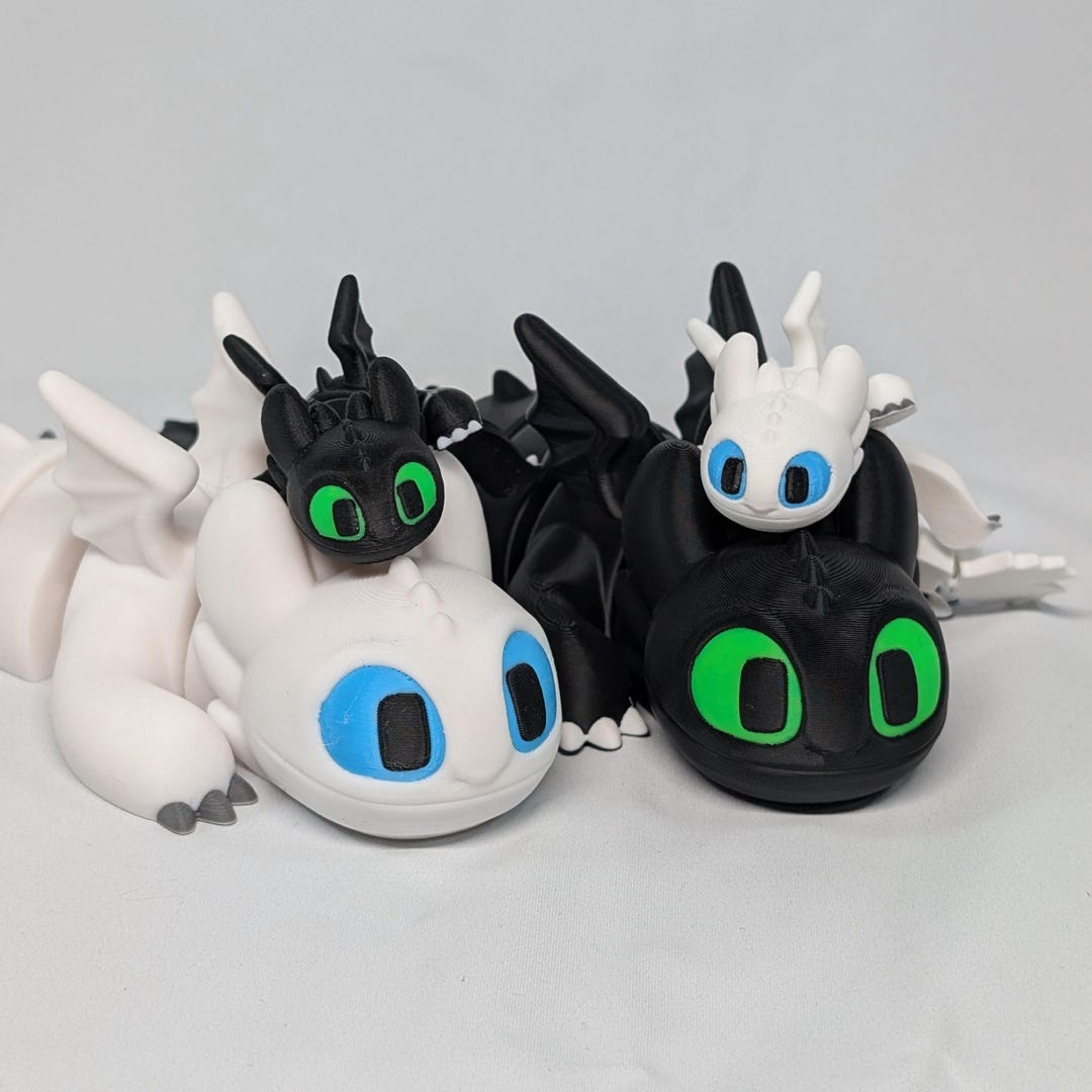 Articulated Toothless & Lightfury 3D Printed Figurine: How to Train ...