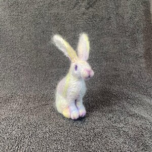 Wolvilten paashaas konijn miniatuur ornament cadeau decoratie handgemaakte zachte sculptuur babykamer