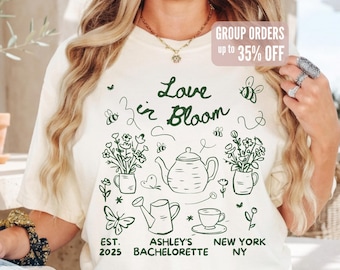 Camisetas Love in Bloom para despedida de soltera, camiseta para brunch nupcial en el jardín, camisetas florales para despedida de soltera, camisetas para la fiesta de té nupcial.
