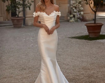 Beautiful off shoulder wedding dress , removable trail, lace up back