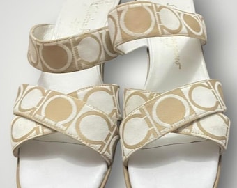 Salvatore Ferragamo Wedge Sandals Womens 8.5 Cream Gancini Monogram Square Italy